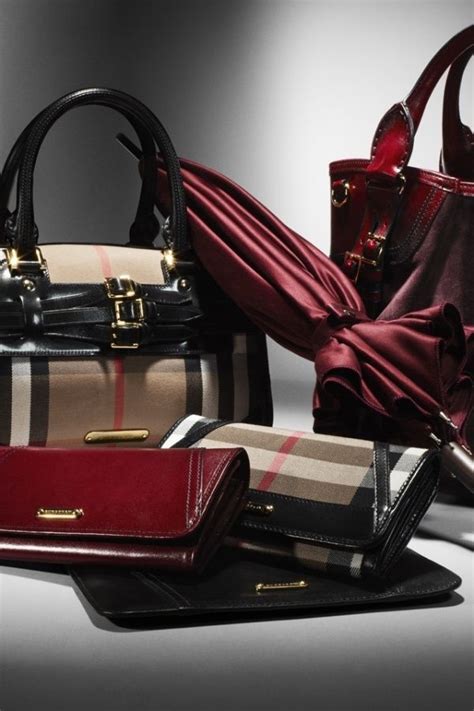 burberry accessories women